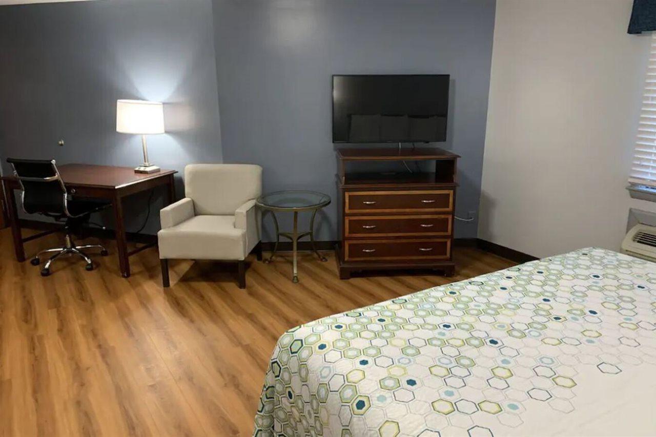 Econo Lodge Inn & Suites Denver Luaran gambar