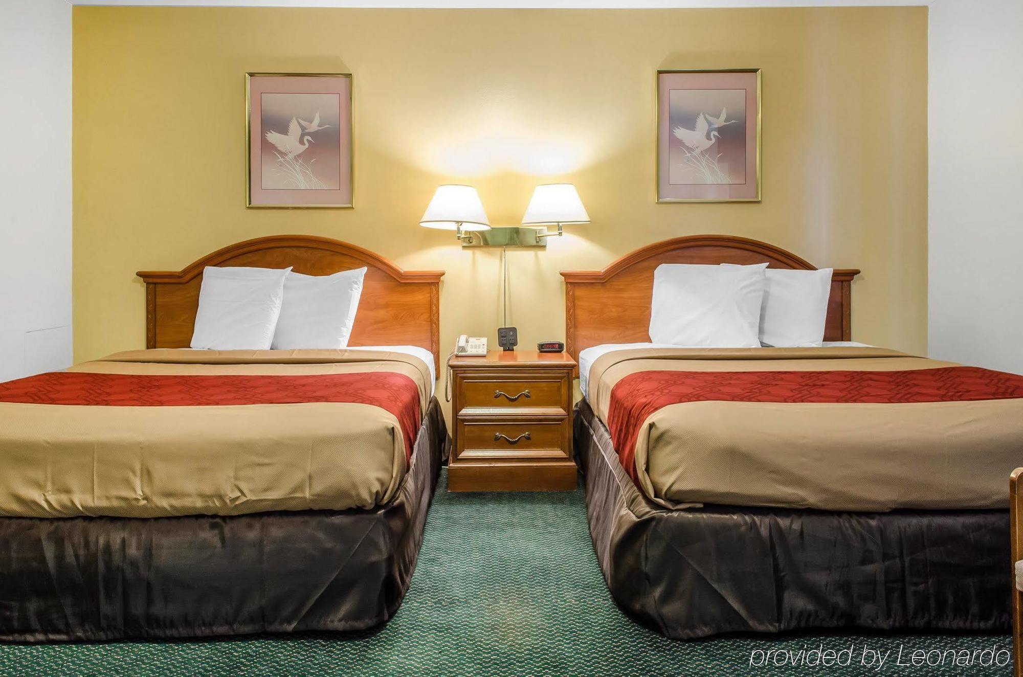 Econo Lodge Inn & Suites Denver Luaran gambar