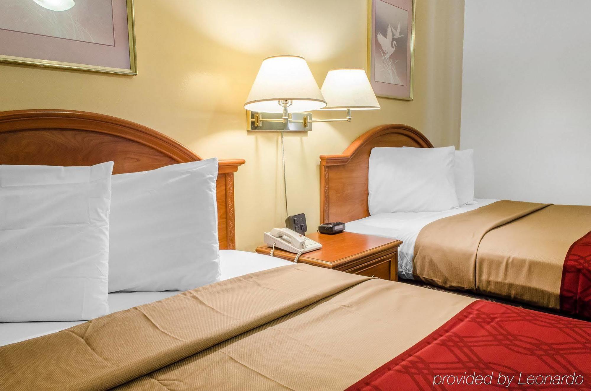 Econo Lodge Inn & Suites Denver Luaran gambar