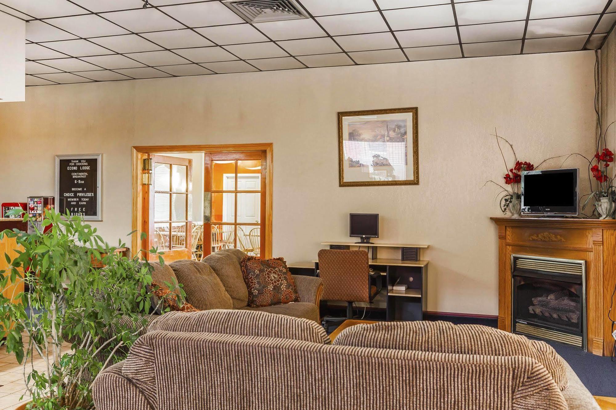Econo Lodge Inn & Suites Denver Luaran gambar