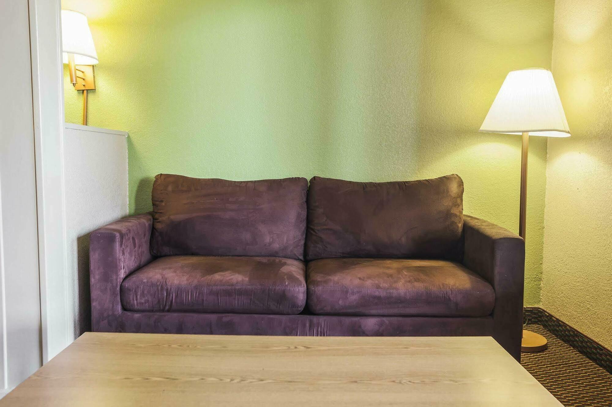 Econo Lodge Inn & Suites Denver Luaran gambar
