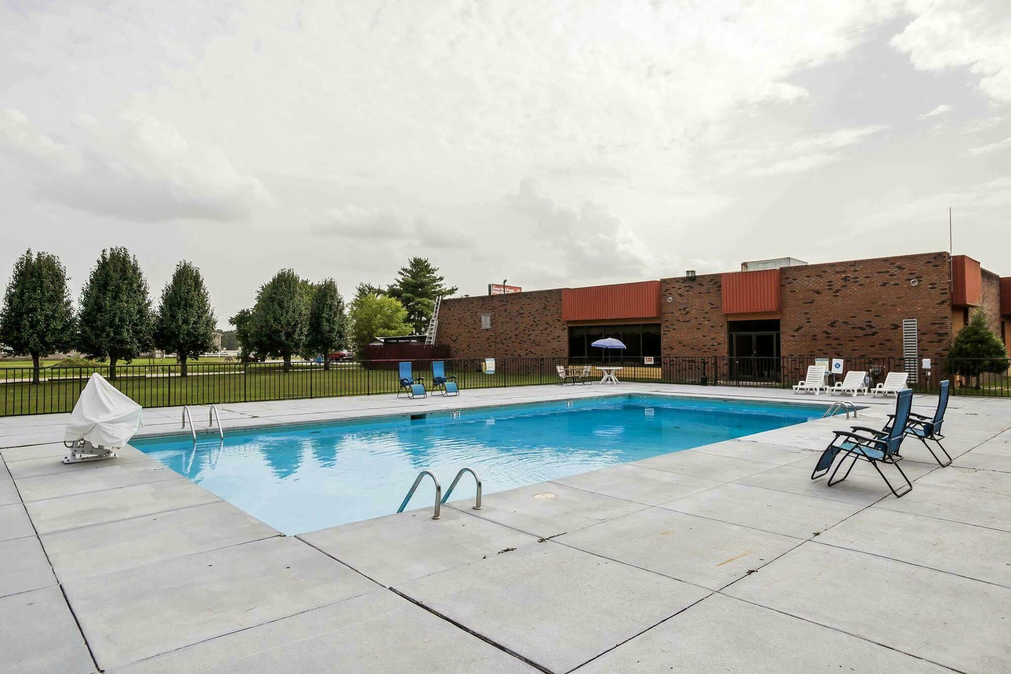 Econo Lodge Inn & Suites Denver Luaran gambar